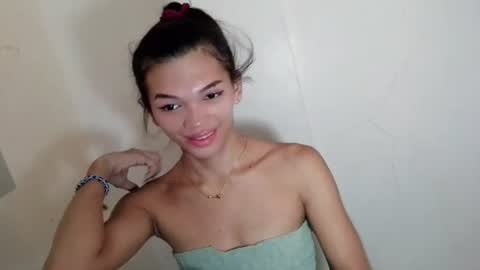 Snapshot of horny_rhiana chatting on June 2026 03:20:02 AM Rhiana online show from June 2026 03:20:02 AM