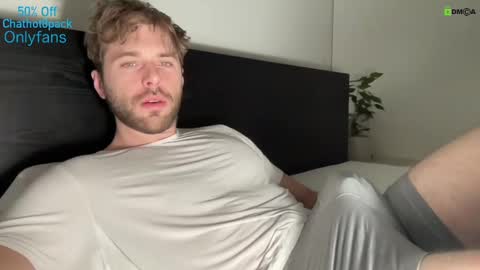 Edward aka Wolf online show from December 2024 10:28:02 PM