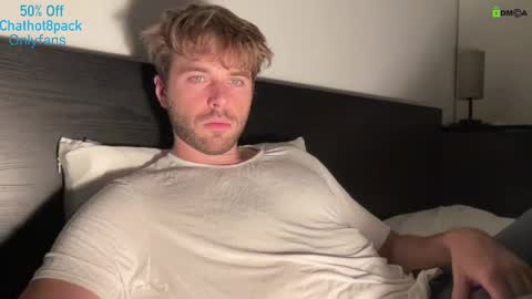 Edward aka Wolf online show from October 2025 09:35:02 PM