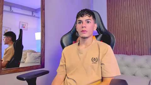 alex online show from December 2025 03:35:02 AM