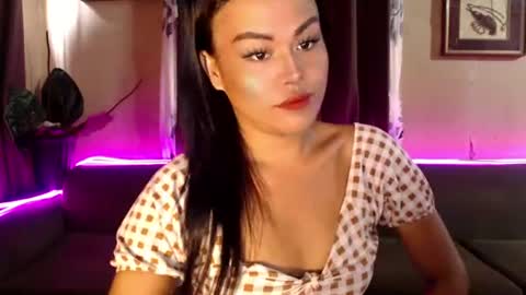 HANNA online show from June 2026 02:43:02 AM