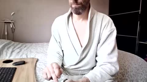 Daddy online show from April 2026 11:12:01 AM