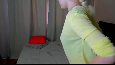 hot_kittie_hot online show from June 2026 05:19:02 AM