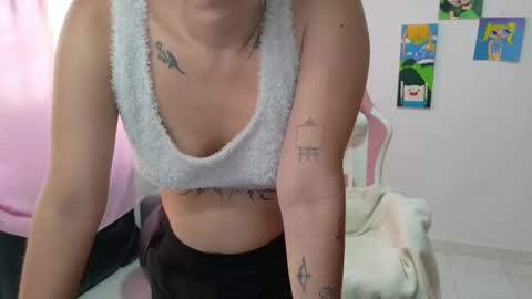 Mia online show from March 2026 03:49:02 PM