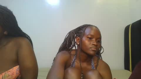 Petite online show from August 2026 04:39:02 PM