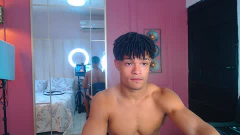 Snapshot of hotcrew_ chatting on June 2026 06:53:02 PM Hussain aaron and Ekko online show from June 2026 06:53:02 PM