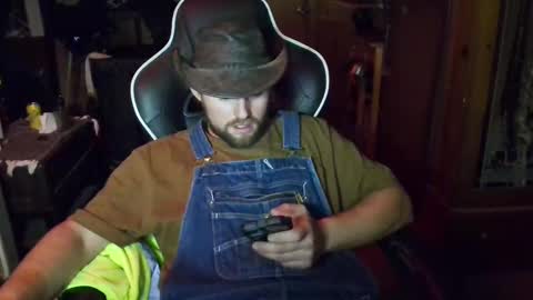 TW28 online show from October 2025 07:56:01 AM