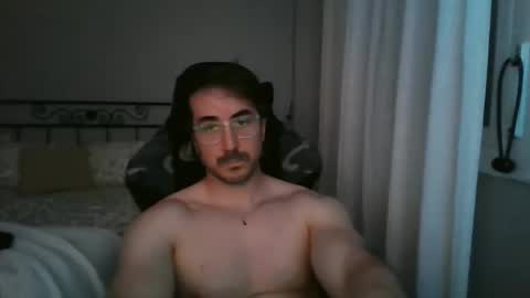 hotman_40_ online show from April 2026 08:31:01 PM