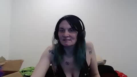 hotmodel1984 online show from March 2026 04:29:01 AM