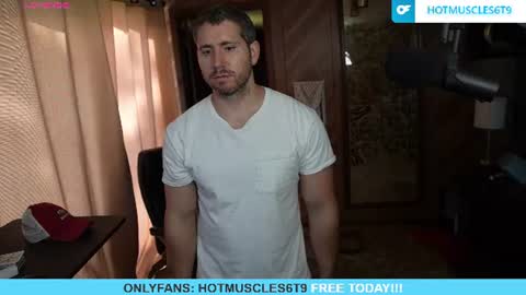 Snapshot of hotmuscles6t9 chatting on June 2026 02:05:02 PM hotmuscles6t9 online show from June 2026 02:05:02 PM