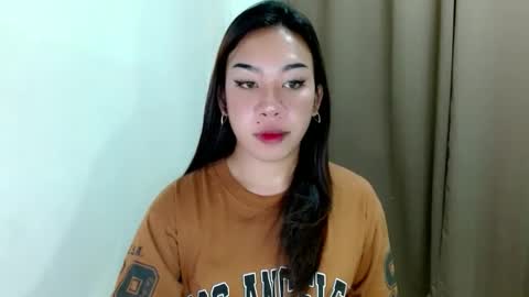 jelaigrande  online show from November 2025 10:37:01 PM