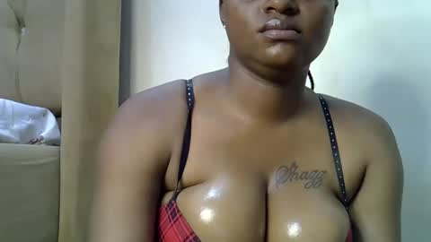 hottie_divaa online show from May 2026 01:14:02 AM