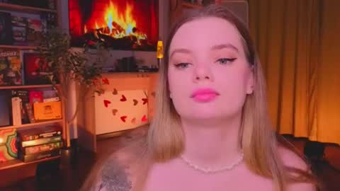 Snapshot of hottie_jane chatting on February 2026 03:31:01 PM Jane online show from February 2026 03:31:01 PM