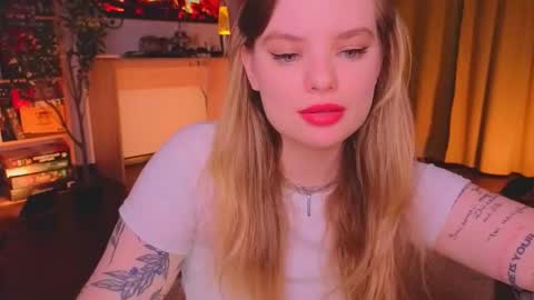 Snapshot of hottie_jane chatting on February 2026 08:18:01 PM Jane online show from February 2026 08:18:01 PM