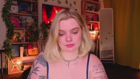 Snapshot of hottie_jane chatting on April 2026 05:54:01 PM Jane online show from April 2026 05:54:01 PM