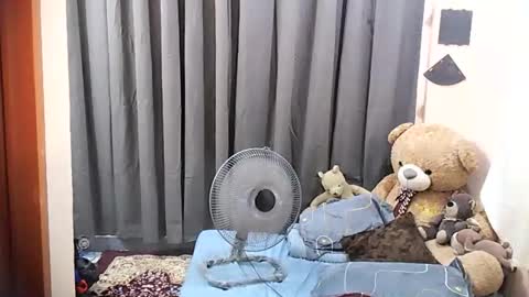 HottieChloe online show from April 2026 07:45:01 AM