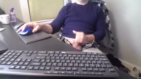 hoverday online show from April 2026 01:41:02 AM