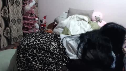 hugeassdevil online show from December 2025 09:30:01 PM