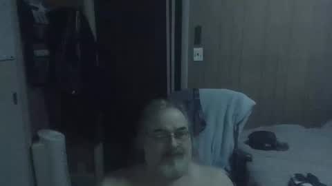 lonely huggy bear online show from April 2026 10:05:01 AM