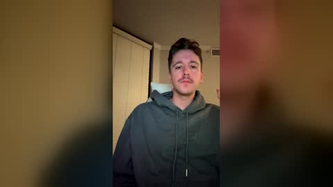 hungjohn222 online show from March 2026 01:38:01 AM