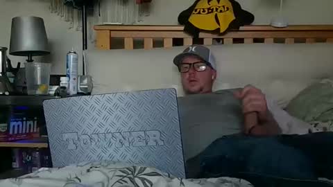 HuingsingleDad79 online show from March 2026 08:35:02 PM