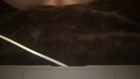 Snapshot of hungwhitehorsedick chatting on April 2026 04:46:01 AM hungwhitehorsedick online show from April 2026 04:46:01 AM