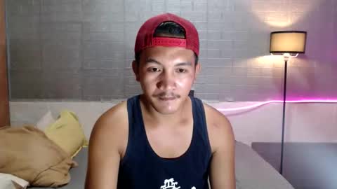 Snapshot of hunkylloyd chatting on May 2026 04:43:01 AM hunkylloyd online show from May 2026 04:43:01 AM