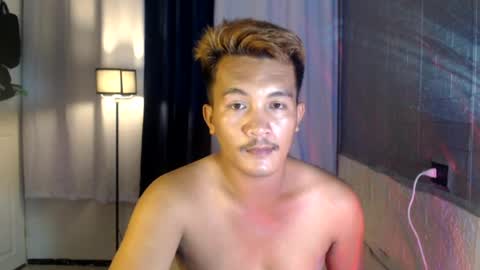 Snapshot of hunkylloyd chatting on July 2026 11:12:01 AM hunkylloyd online show from July 2026 11:12:01 AM