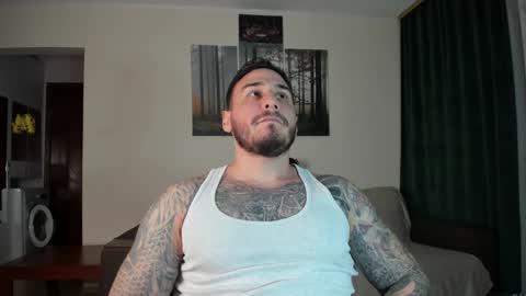 huntyourheart94 online show from December 2024 06:05:01 PM