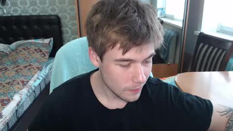 Tom online show from April 2026 09:33:02 AM