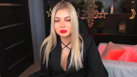 hyileyclark online show from April 2026 09:24:01 AM