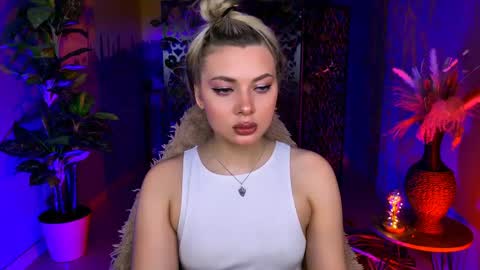 hyileyclark online show from May 2026 05:15:02 AM