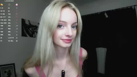 Kate online show from October 2025 02:51:02 PM