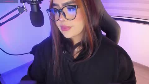 Snapshot of i_am_ari chatting on February 2026 01:48:02 AM Ari online show from February 2026 01:48:02 AM