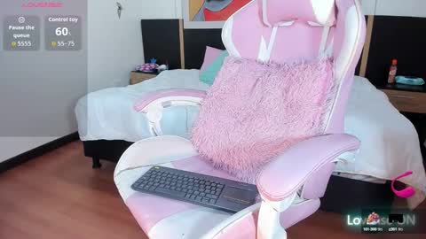 karoll online show from September 2025 07:47:01 PM