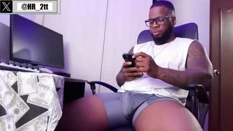 Snapshot of iam_hotbbc chatting on June 2026 02:03:02 AM Mr H Independent model online show from June 2026 02:03:02 AM