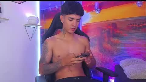 Light online show from October 2025 05:48:02 AM