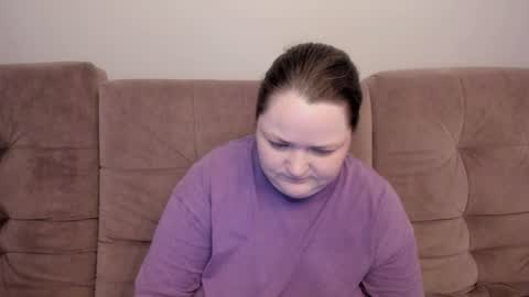 Snapshot of ihaveasecret_ chatting on June 2026 04:28:02 AM Alice online show from June 2026 04:28:02 AM