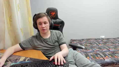 iliaskris online show from February 2026 05:00:02 PM