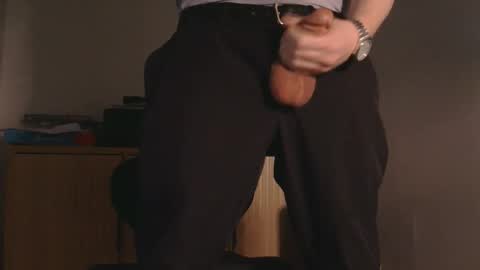 illinoishoosier30 online show from April 2026 01:42:02 PM