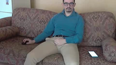 ilovecuteguy79 online show from April 2026 05:43:02 AM