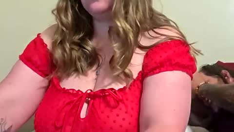 IM4KOUCR4ZY online show from May 2026 01:21:01 AM