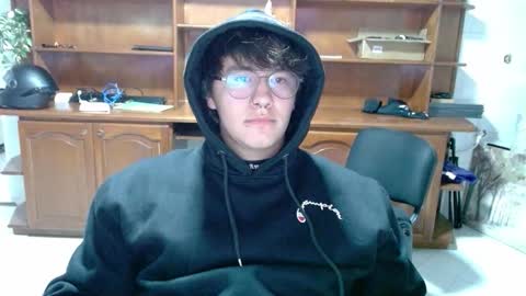 Snapshot of im__noah chatting on November 2025 12:49:01 AM im__noah online show from November 2025 12:49:01 AM