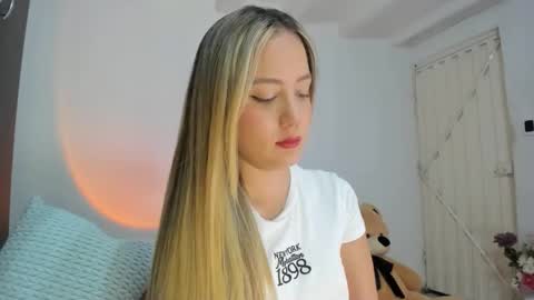 Caro   online show from May 2026 04:29:01 AM