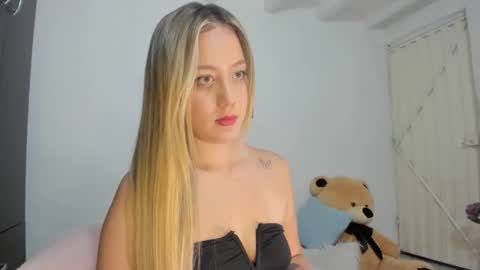 Caro   online show from May 2026 04:43:01 AM