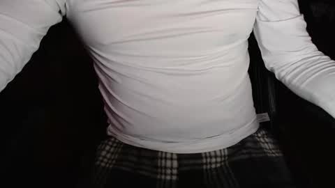 im_dave21 online show from April 2026 09:33:02 AM