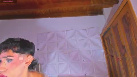 im_sebaslopez online show from April 2026 07:42:01 PM