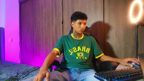 Snapshot of im_usuga chatting on March 2026 05:46:01 AM im_usuga online show from March 2026 05:46:01 AM