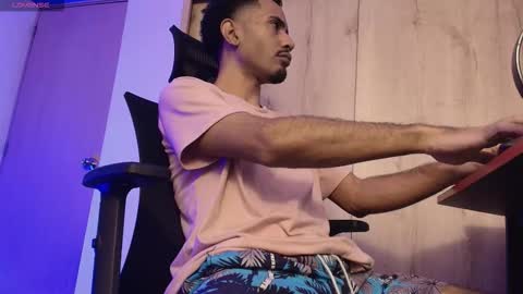 Daniel   thumb up me please its important Im new INDEPENDENT MODEL online show from March 2026 07:53:01 AM