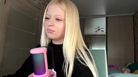 Lola online show from March 2026 11:37:01 AM